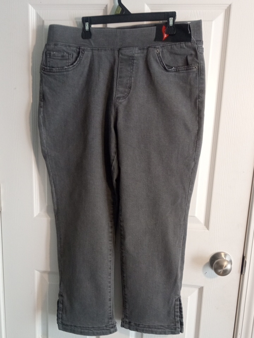 LOGO CROPPED BLACK DENIM - Picture 4 of 10